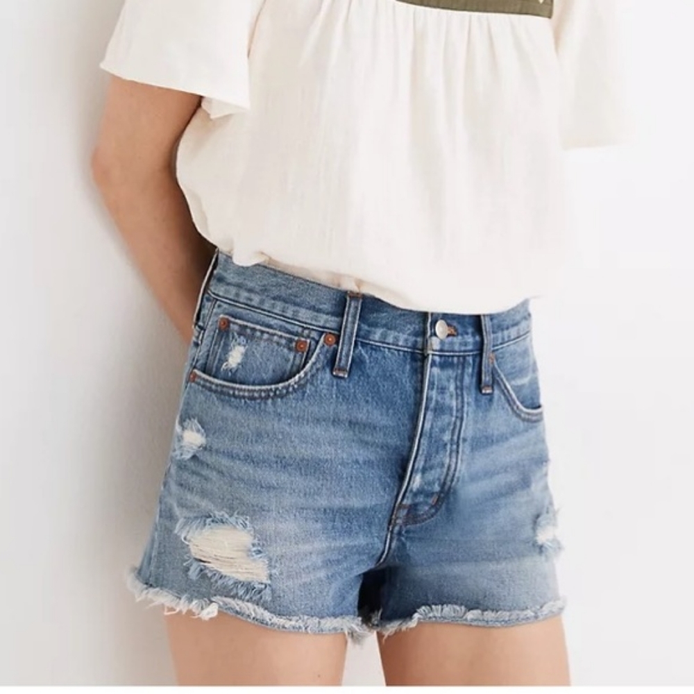 Madewell relaxed denim shorts distressed light wash 23